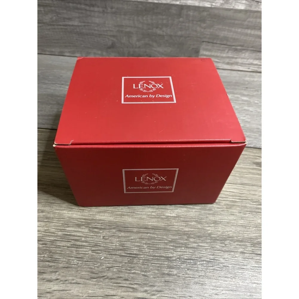 LENOX‎ KITTY'S CHRISTMAS NAP FIGURINE with Box